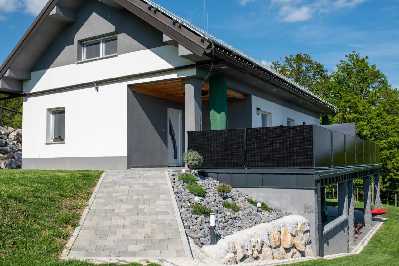 Apartmaji Gracner Dramlje Exterior foto